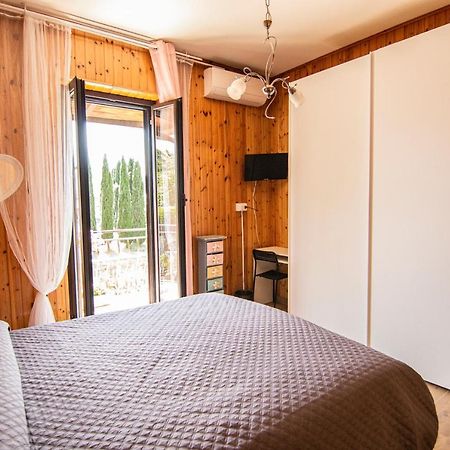 Yourquadrarooms B&B ローマ エクステリア 写真