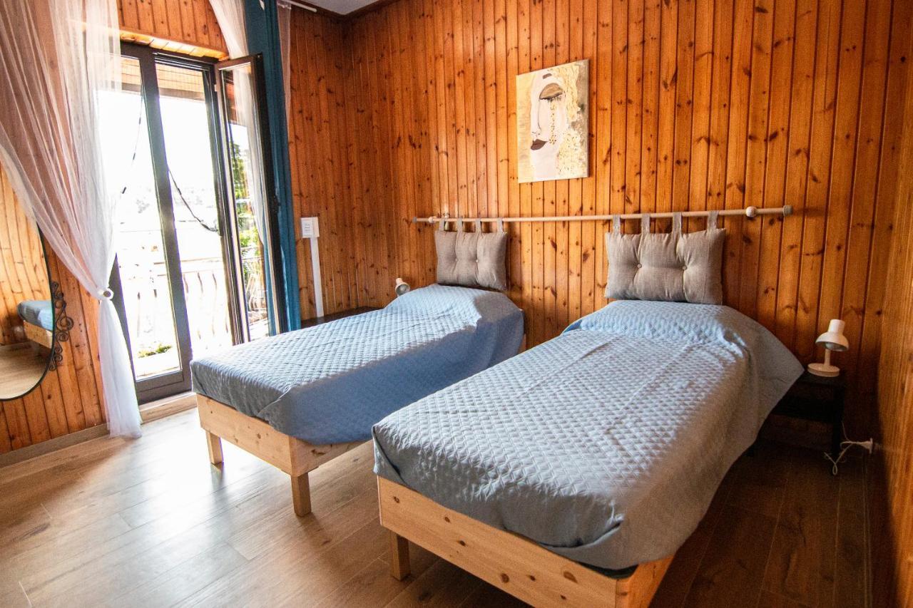 Yourquadrarooms B&B ローマ エクステリア 写真