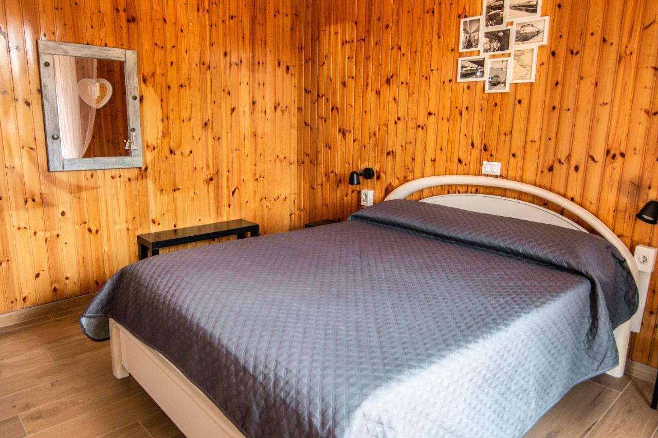 Yourquadrarooms B&B ローマ エクステリア 写真